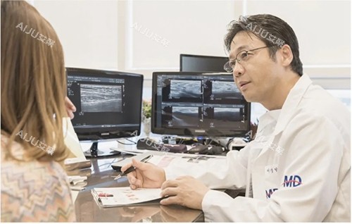 韩国MD整形外科隆胸面诊
